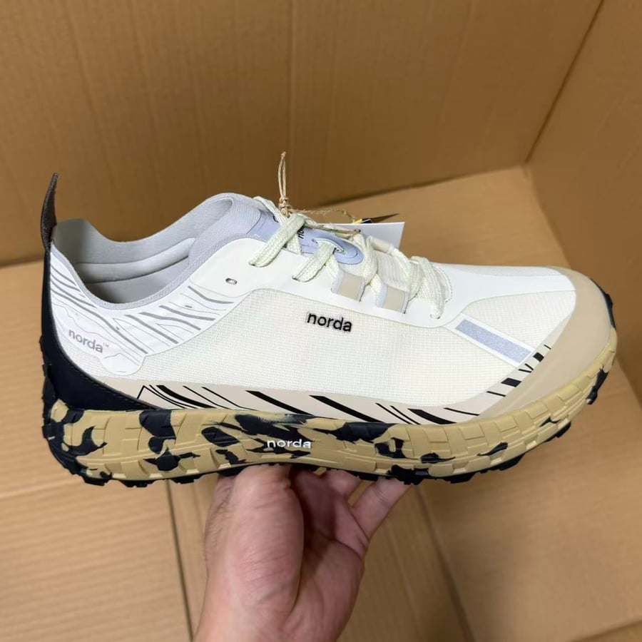 View 5 - White / Brown