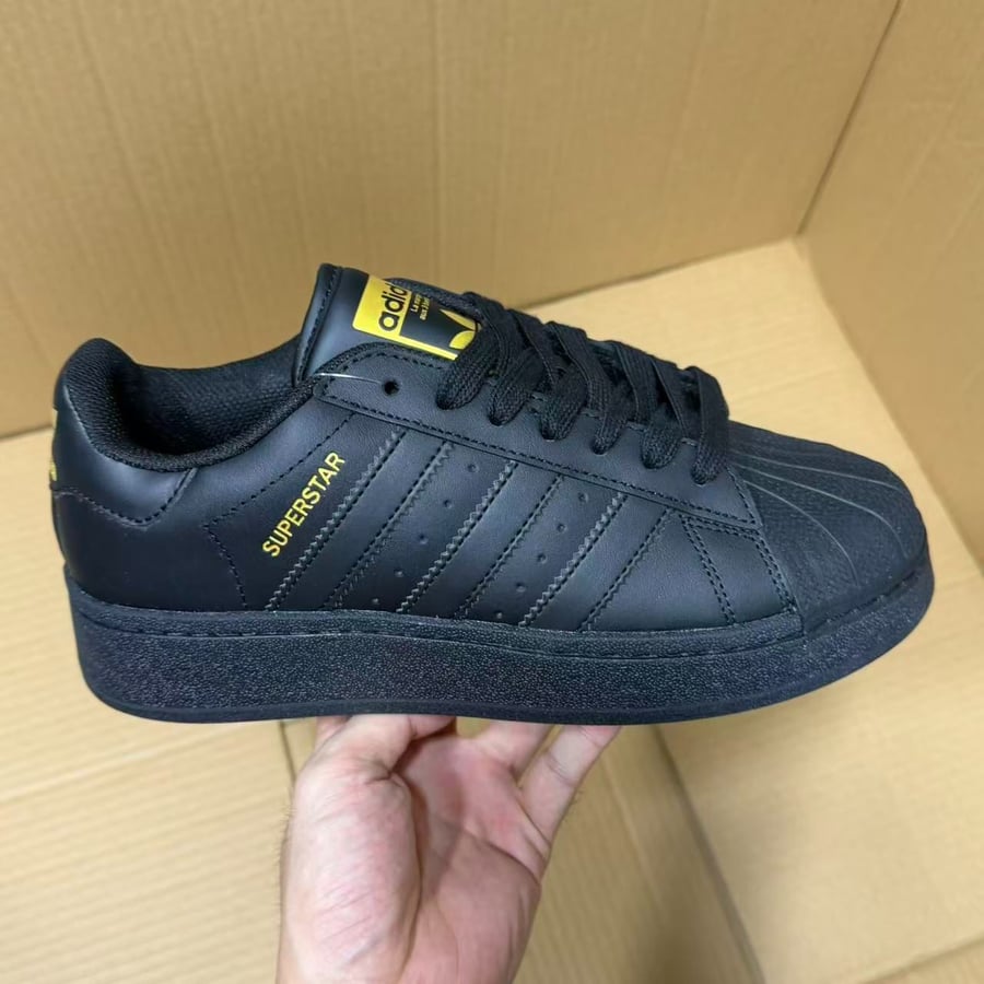 View 6 - Black / Gold