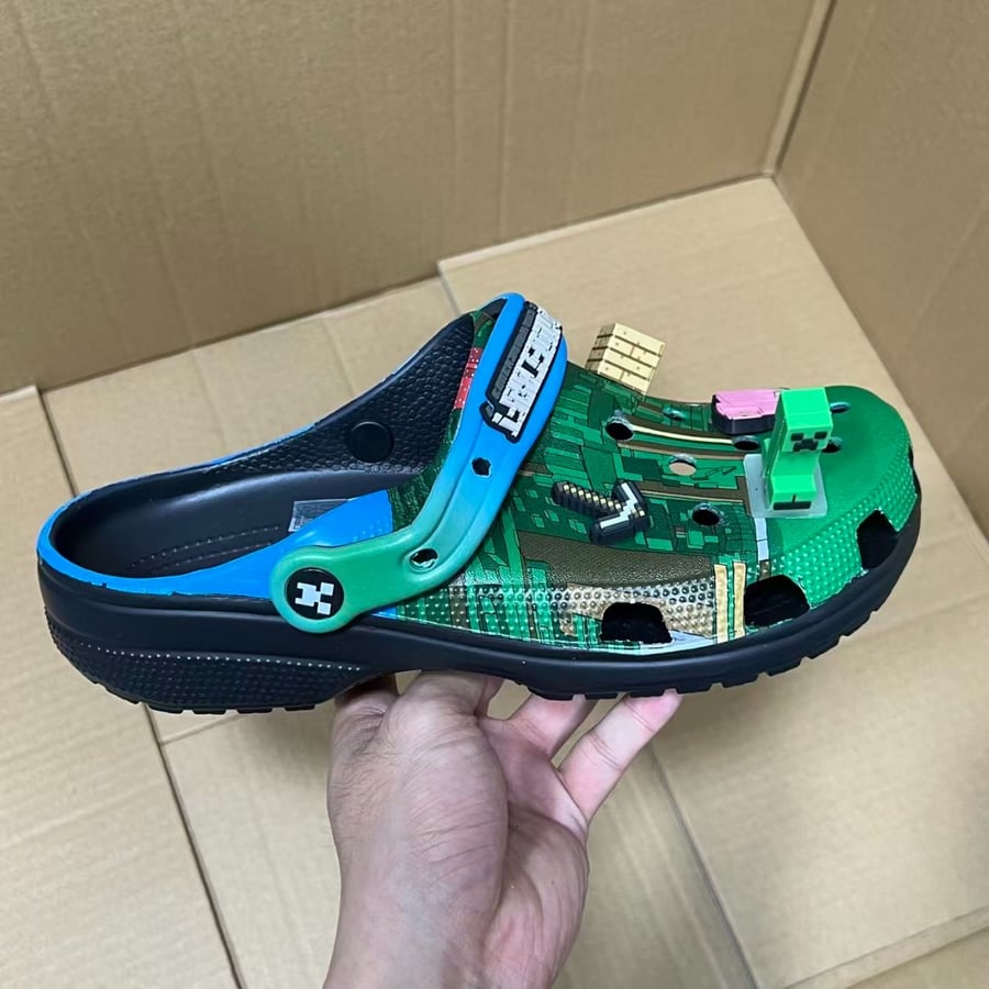 View 2 - Blue / Green