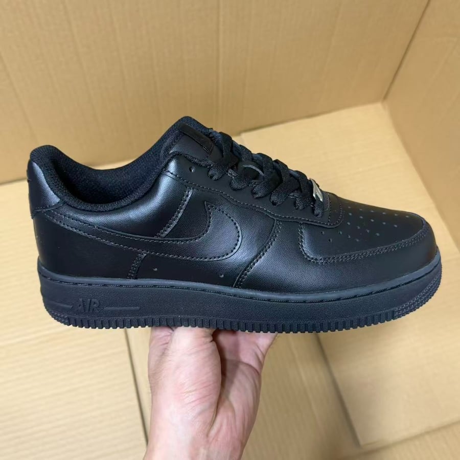 Sneakers Batch Air Force Series