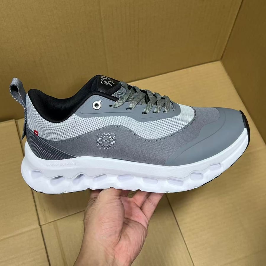 View 2 - White / Grey