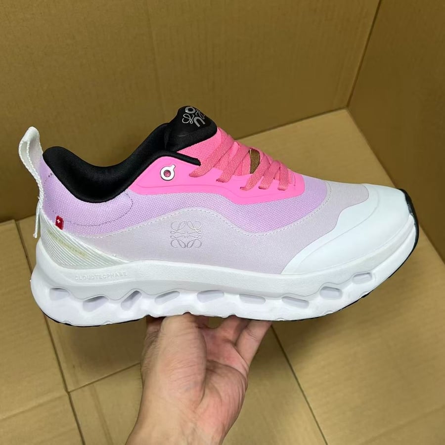 View 3 - White / Pink