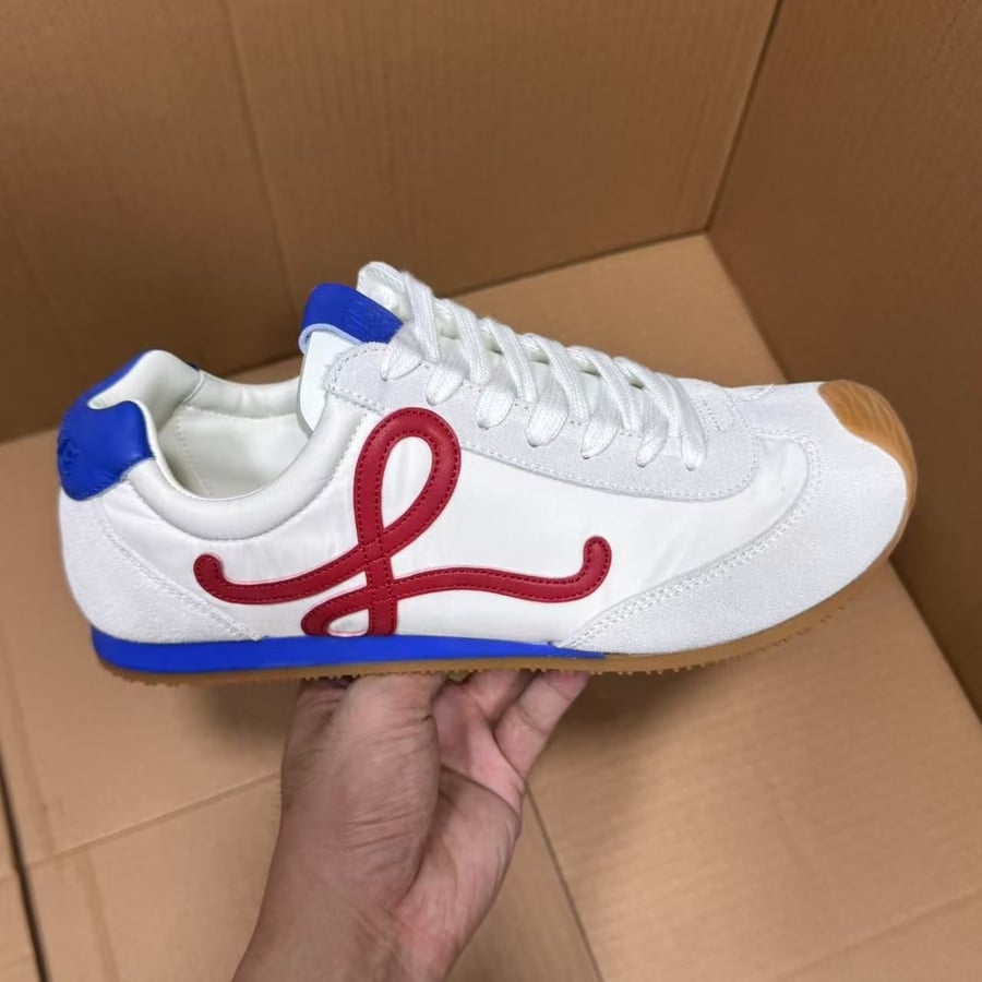 View 2 - White / Blue