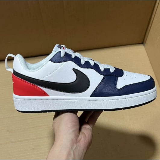 View 3 - White / Blue