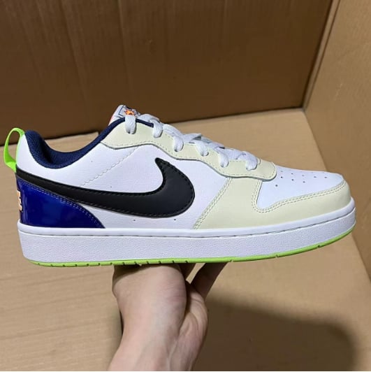 View 4 - White / Blue