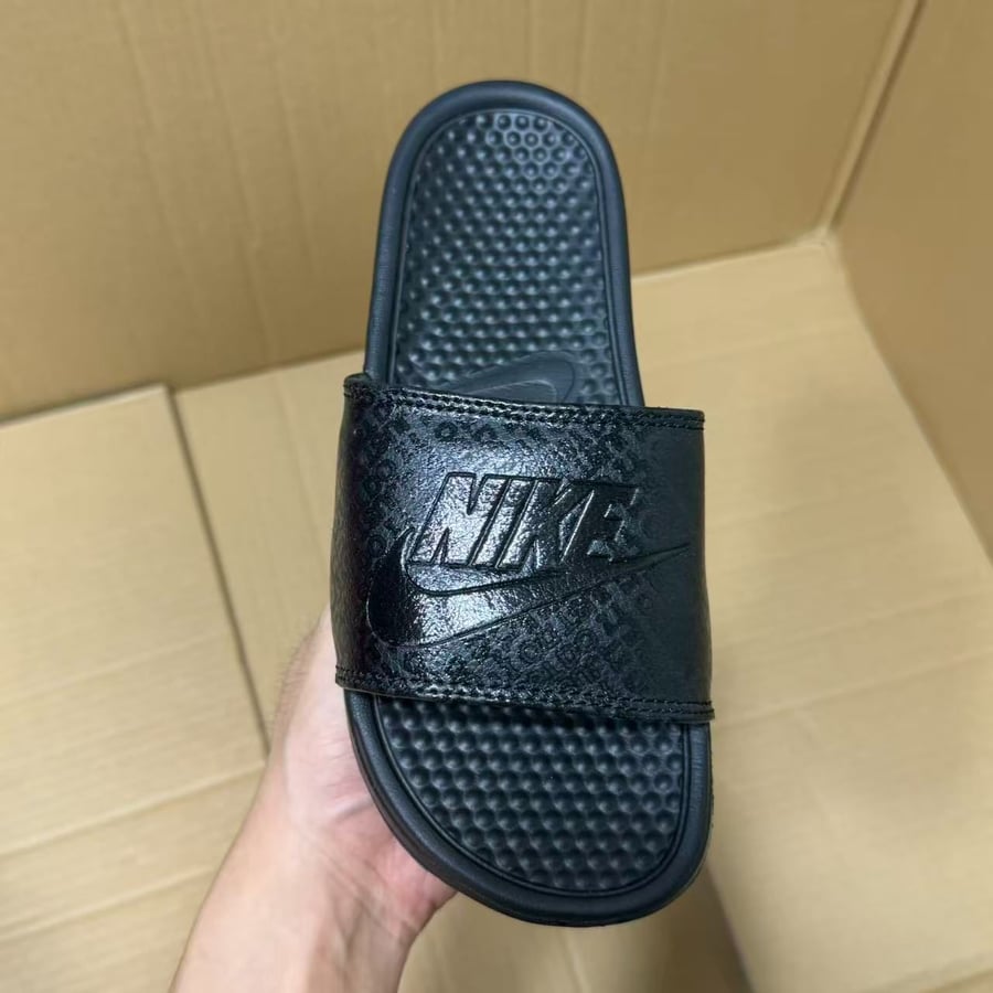 View 7 - Black