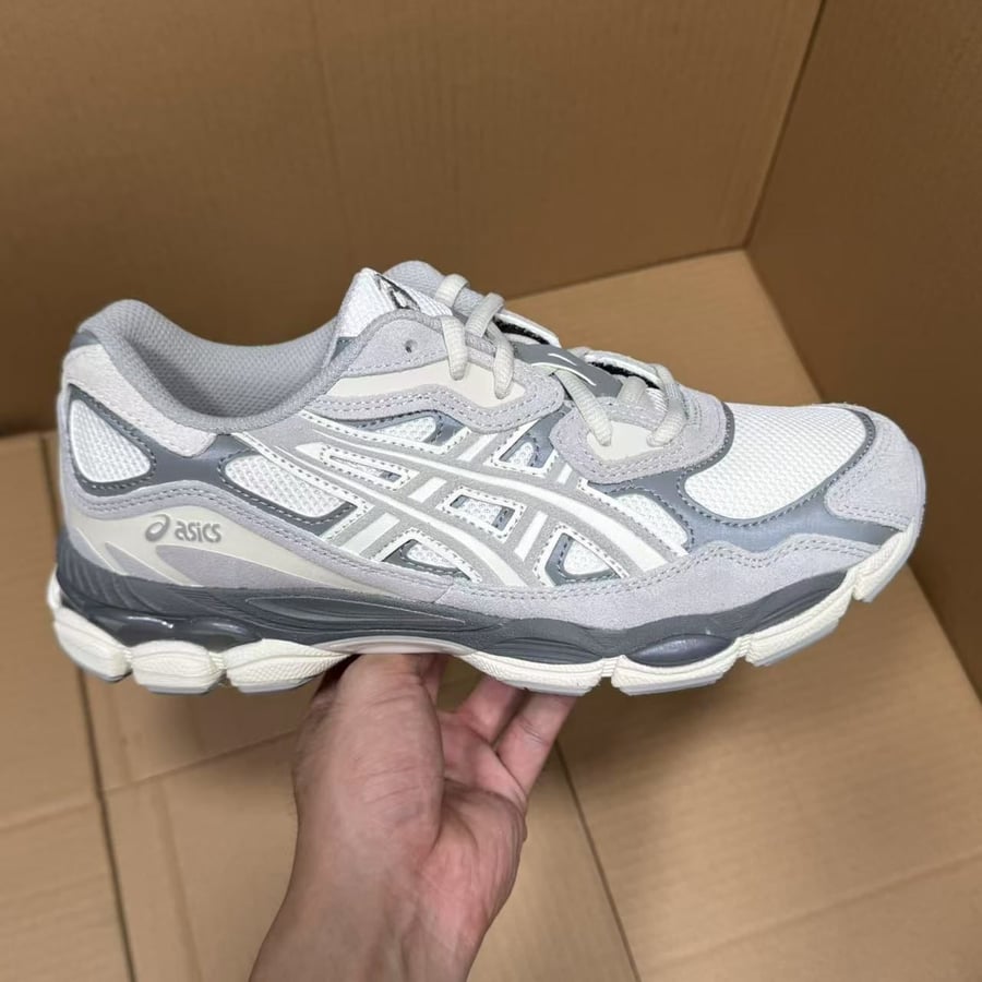 View 4 - Grey / Beige