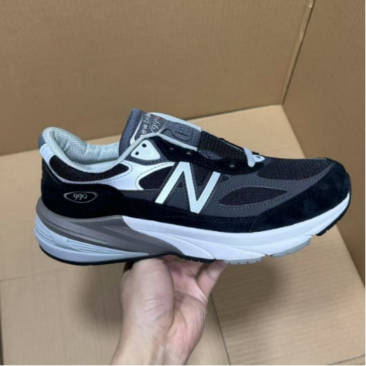 View 2 - Black / Grey