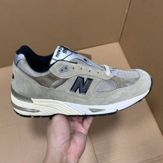 Designer Sneakers Batch Style & Price Collection