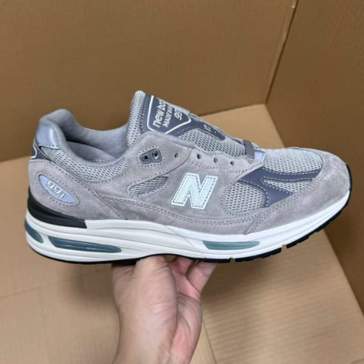 View 4 - Grey