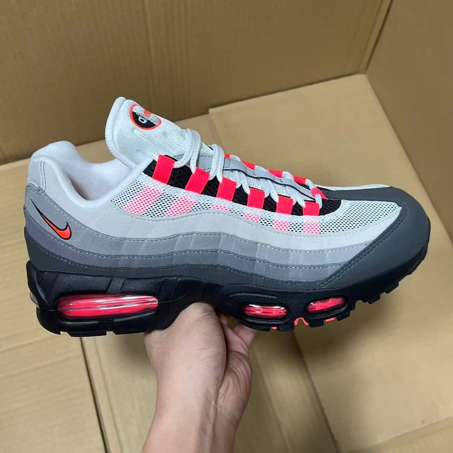View 5 - Grey / Pink