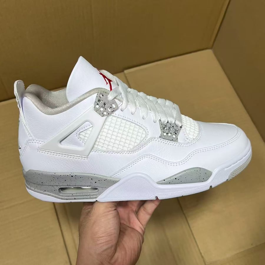 View 3 - White