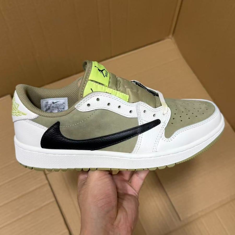 View 7 - White / Green