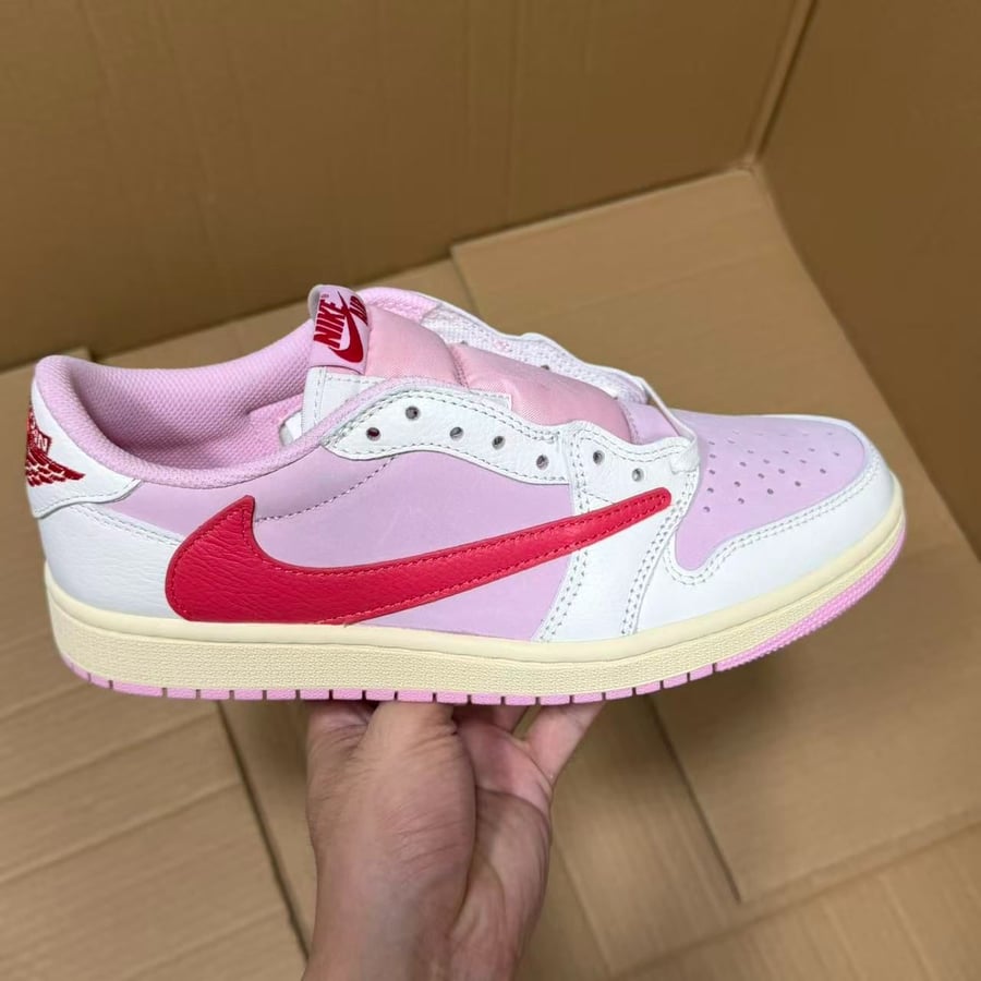 View 2 - White / Red