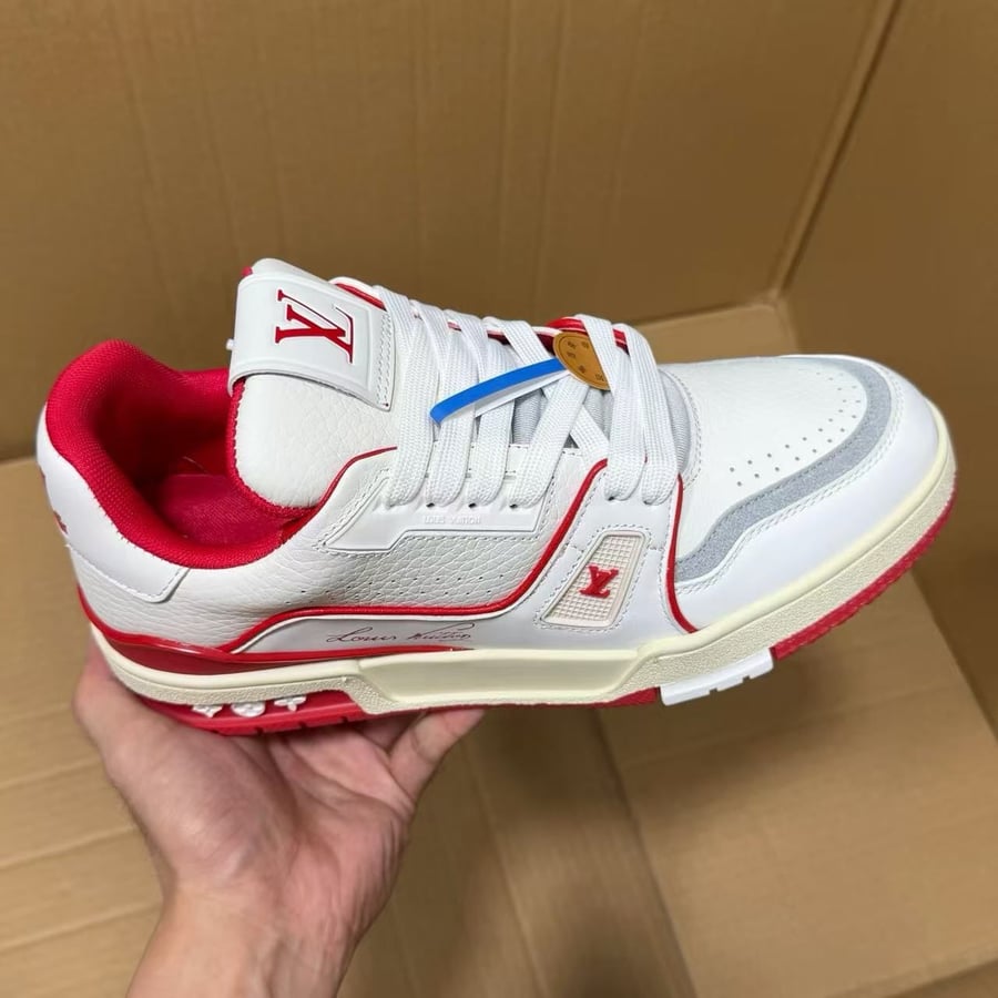 View 3 - White / Red
