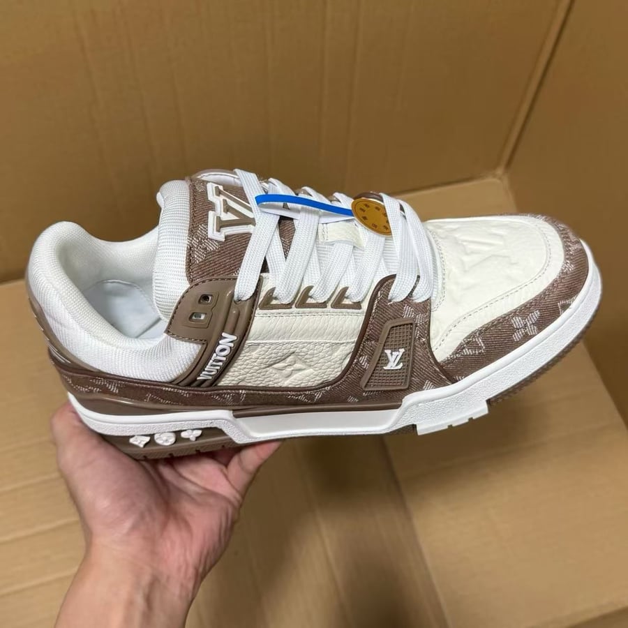 View 8 - Brown / Beige