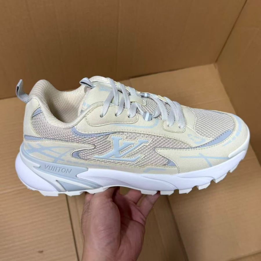 Designer Sneakers Dongguan Batch LV Tatic Running Shoes Series