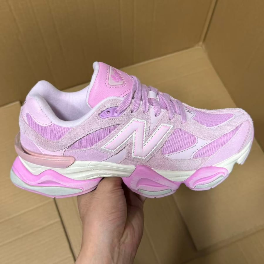 View 3 - Pink