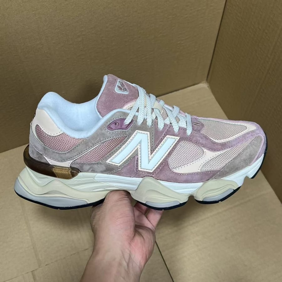 View 6 - Grey / Pink