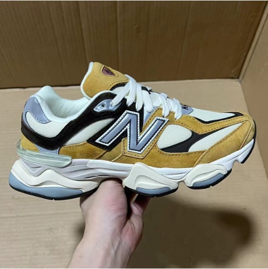 View 7 - Yellow