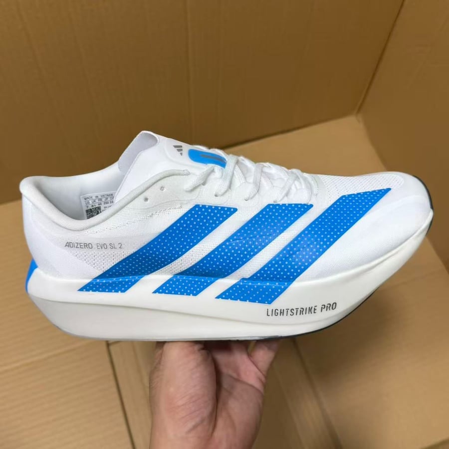 View 4 - White / Blue