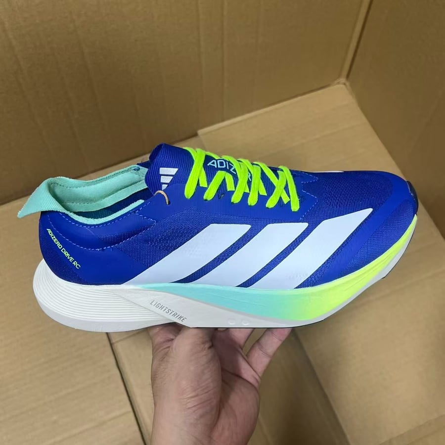 View 4 - White / Blue