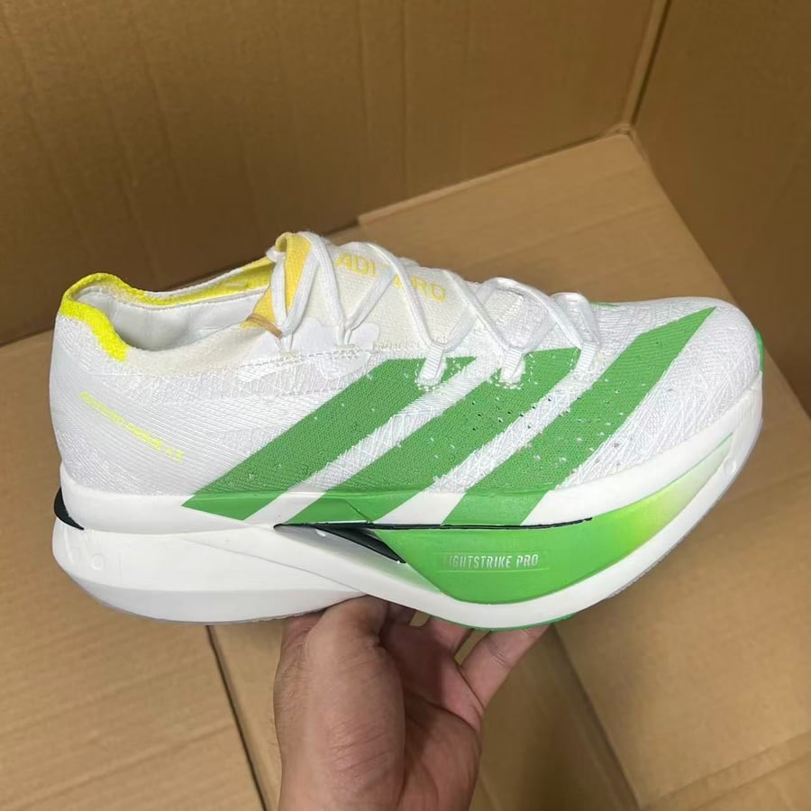 View 2 - White / Green