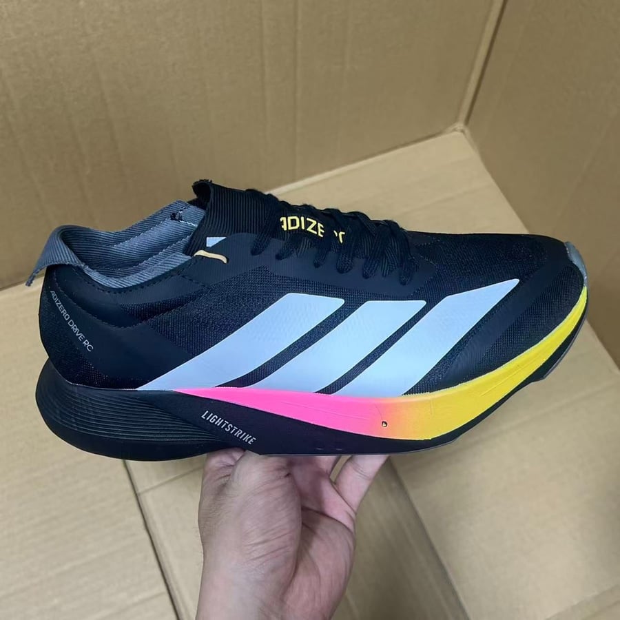 View 5 - Black / Pink