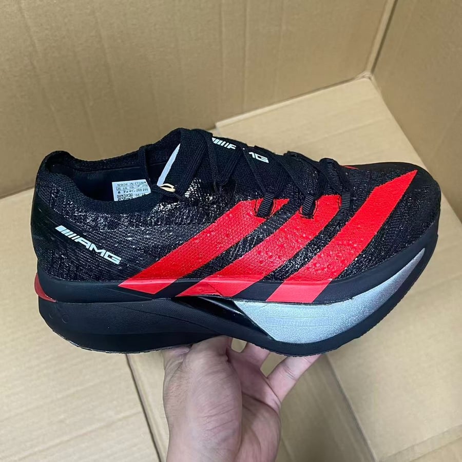 View 5 - Black / Red