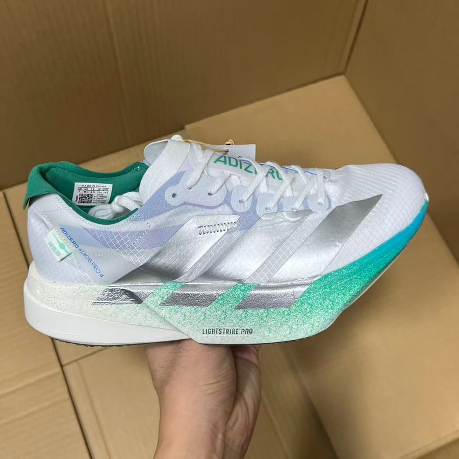View 5 - White / Green