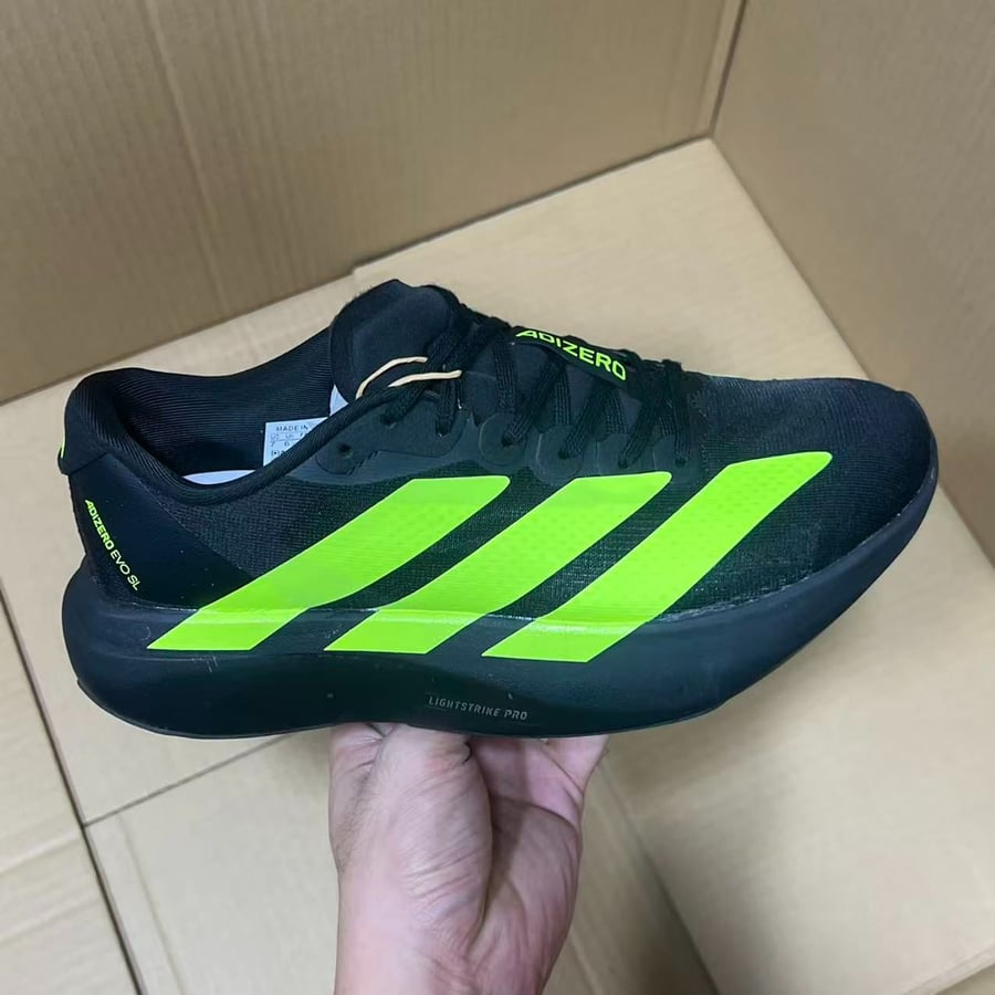 View 7 - Black / Green