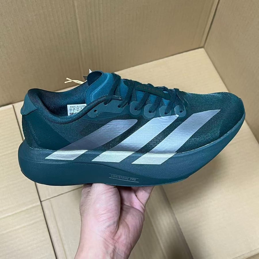 View 3 - Black / Green