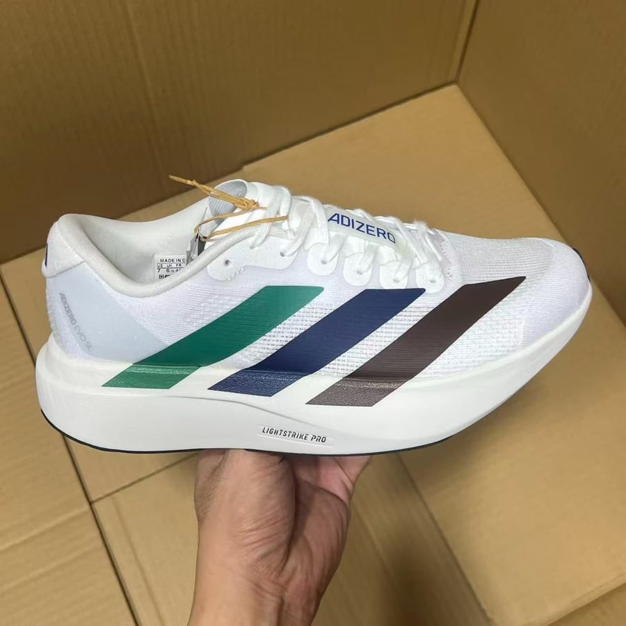 View 7 - White