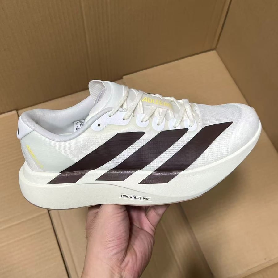 View 2 - White / Brown