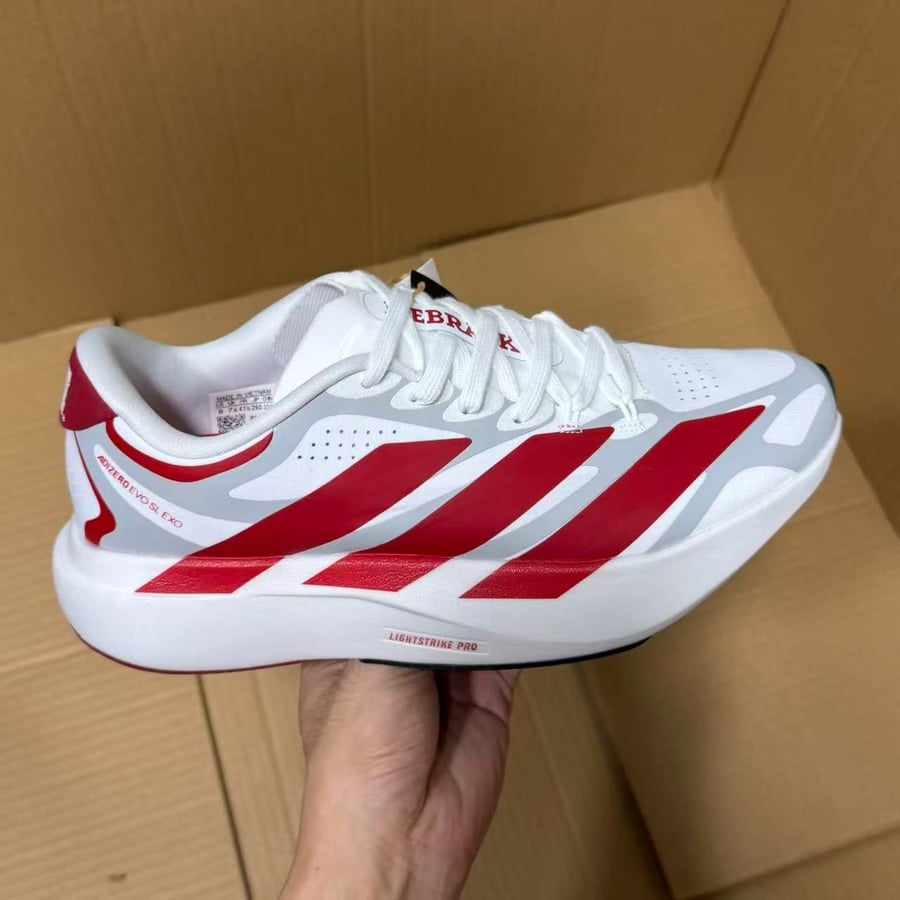 View 3 - Grey / Red