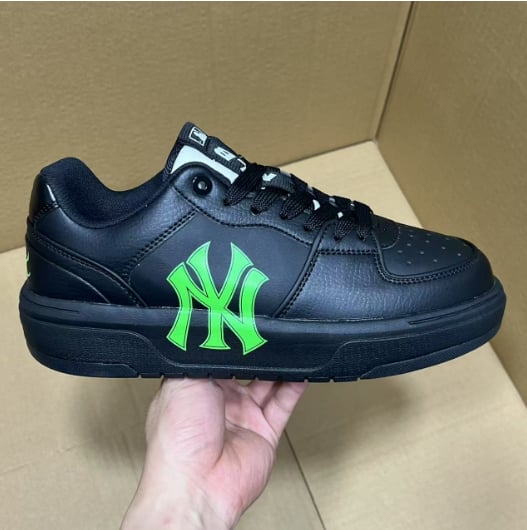 Sneakers Classic MLB Series