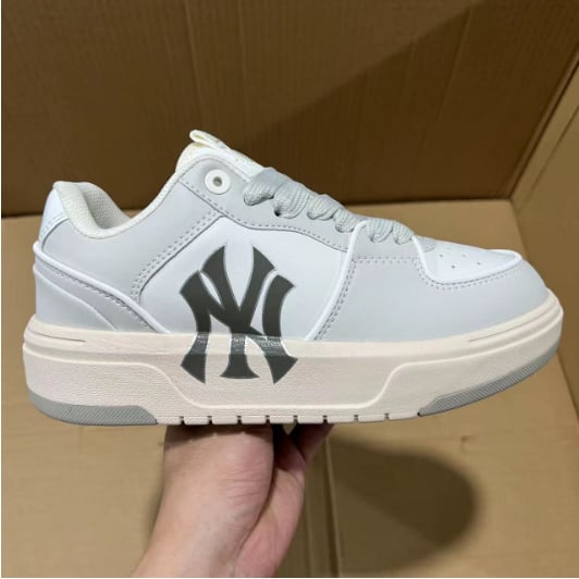 View 3 - White