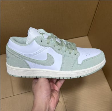 View 3 - White / Green