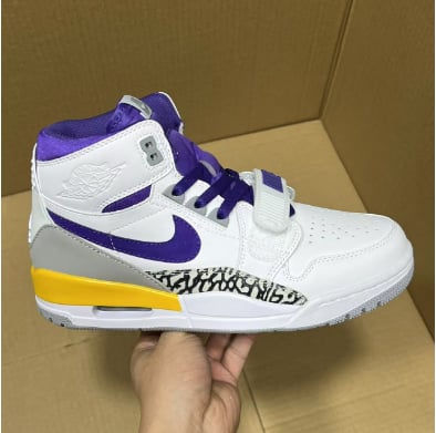 View 7 - White / Purple