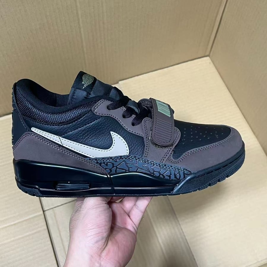 View 5 - Black / Brown