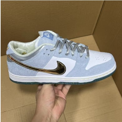 Sneakers N Batch Dunk Series