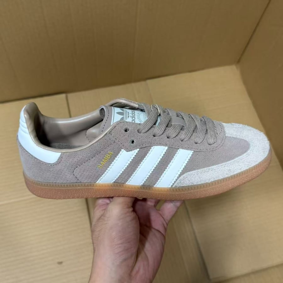 Sneakers N Batch German Trainer Series