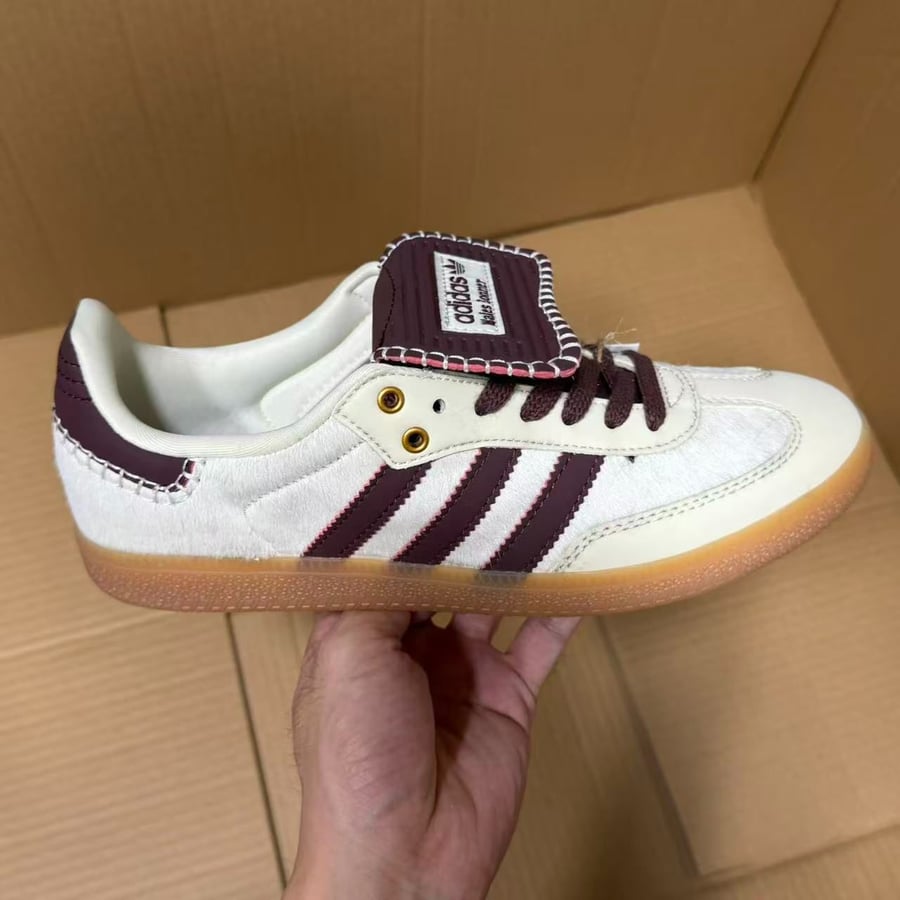 View 4 - White / Brown