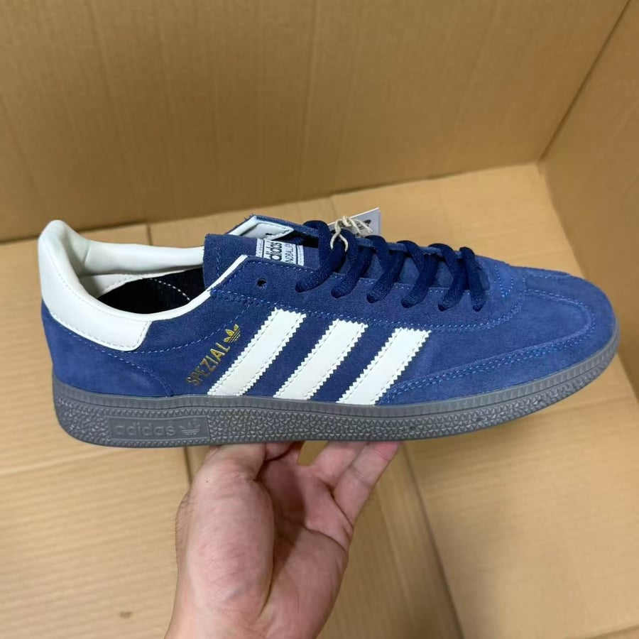 View 4 - Blue