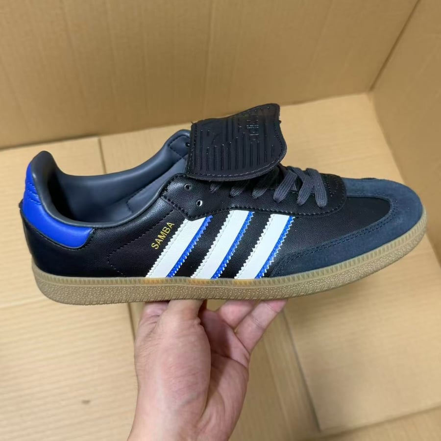 View 7 - Black / Blue
