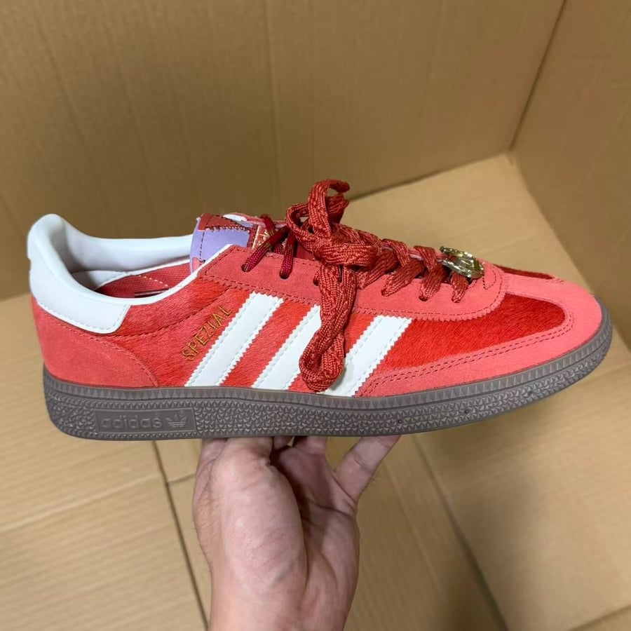 View 4 - Red