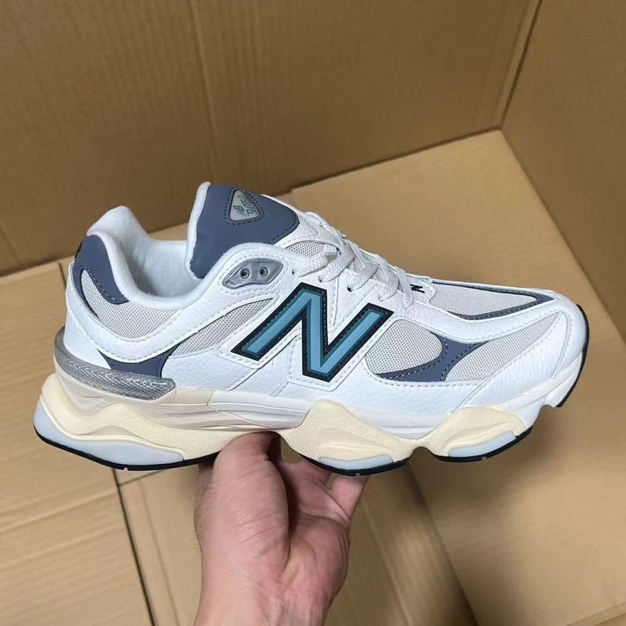 View 7 - White / Beige