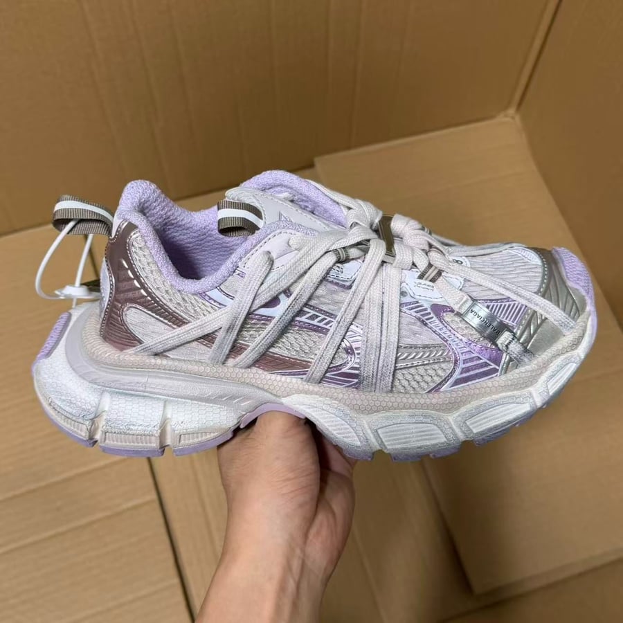 View 8 - White / Purple