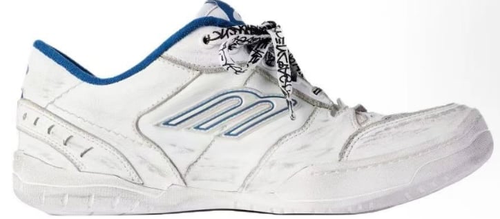 View 4 - White / Blue