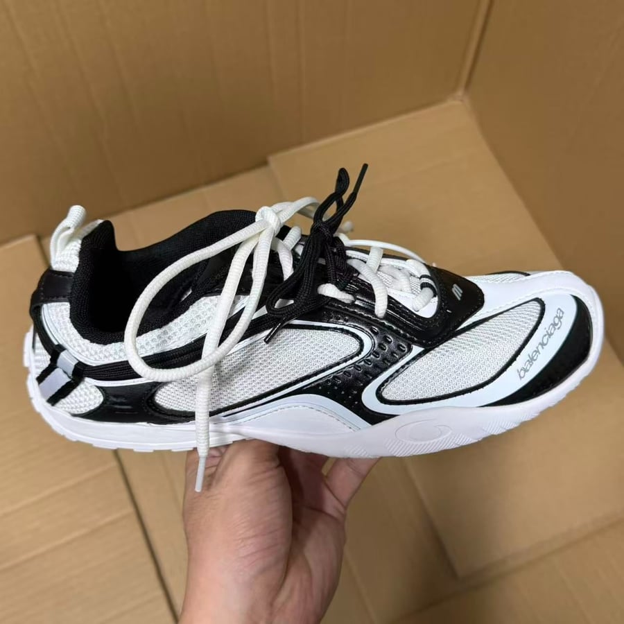 Designer Sneakers Balenciaga Collection